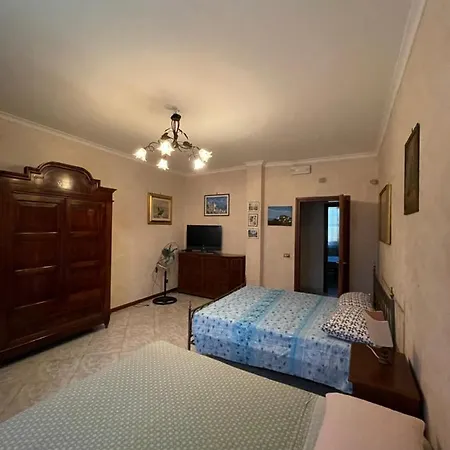 Adriana Oda ve Kahvaltı Anzio